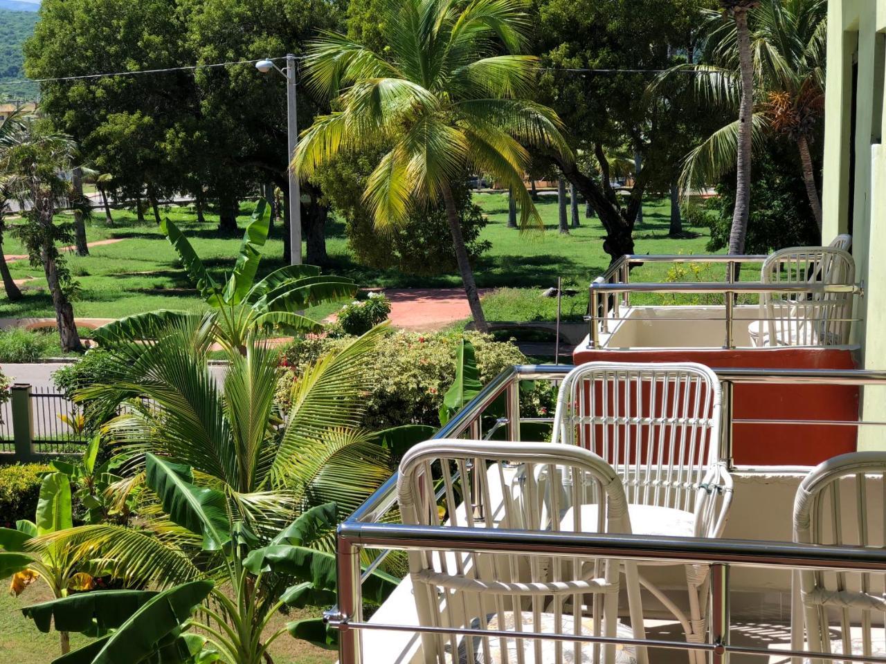 Hotel Guarocuya De Barahona Exterior photo