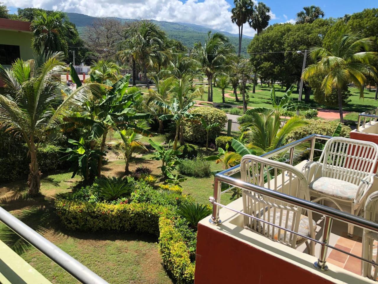Hotel Guarocuya De Barahona Exterior photo